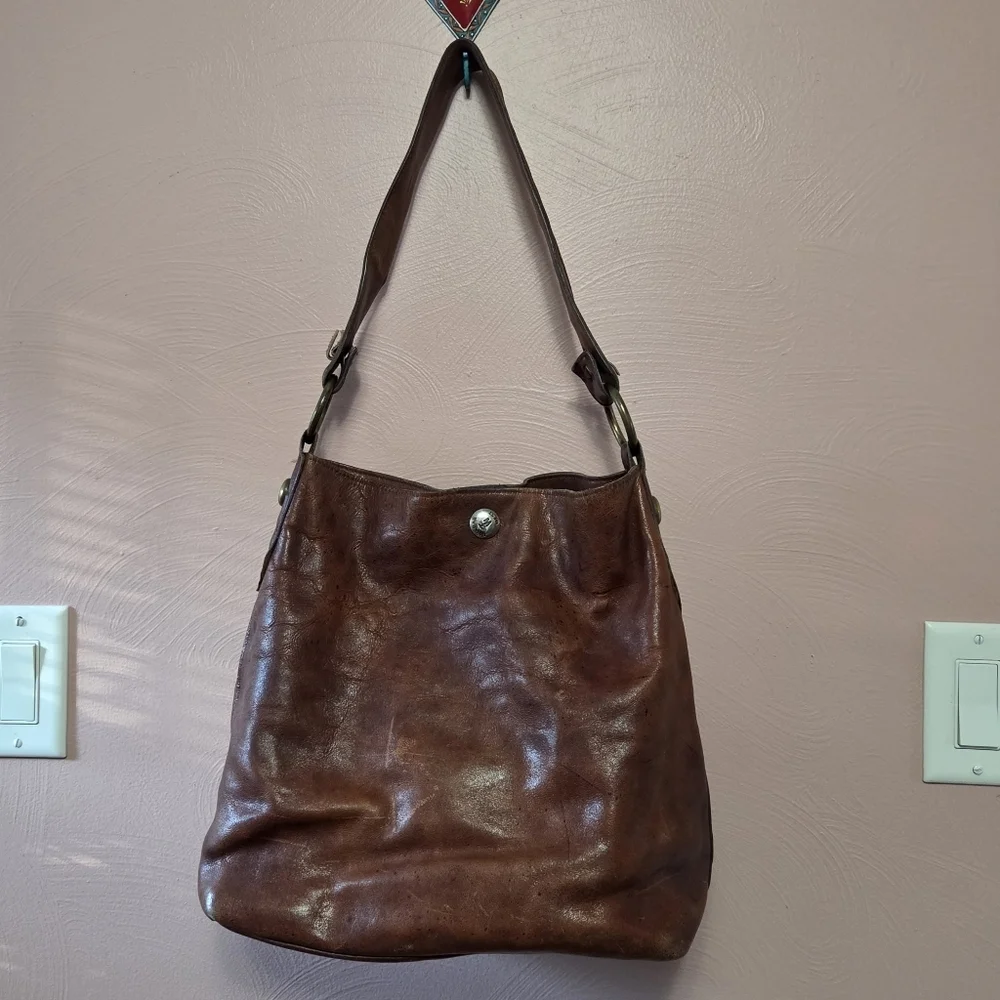 TWO BAR WEST Brown Leather Cross Purse